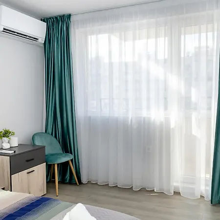 Apartment Stylish 2br With Underground Parking, By Flat Manаger Warna