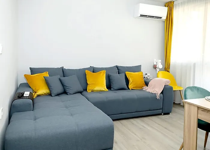 Stylish 2br With Underground Parking, By Flat Manаger * וארנה