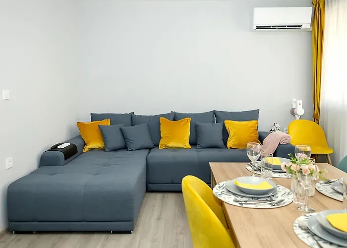 Stylish 2br With Underground Parking, By Flat Manаger