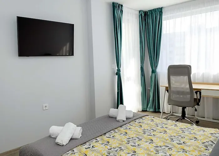 Stylish 2br With Underground Parking, By Flat Manаger * וארנה