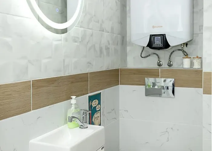 Stylish 2br With Underground Parking, By Flat Manаger דירה וארנה