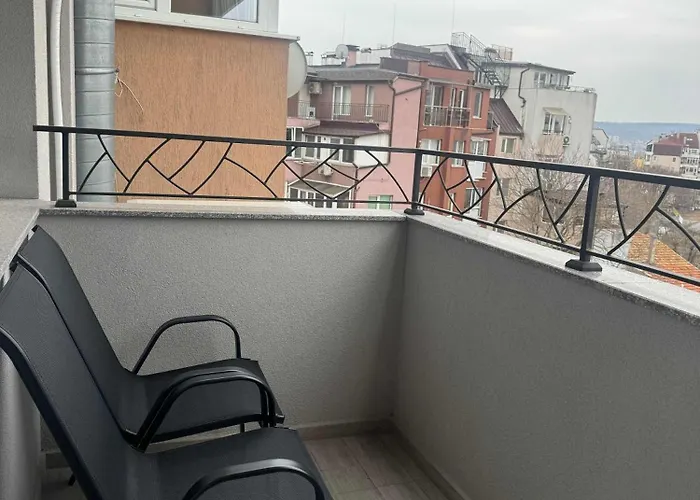 Stylish 2br With Underground Parking, By Flat Manаger